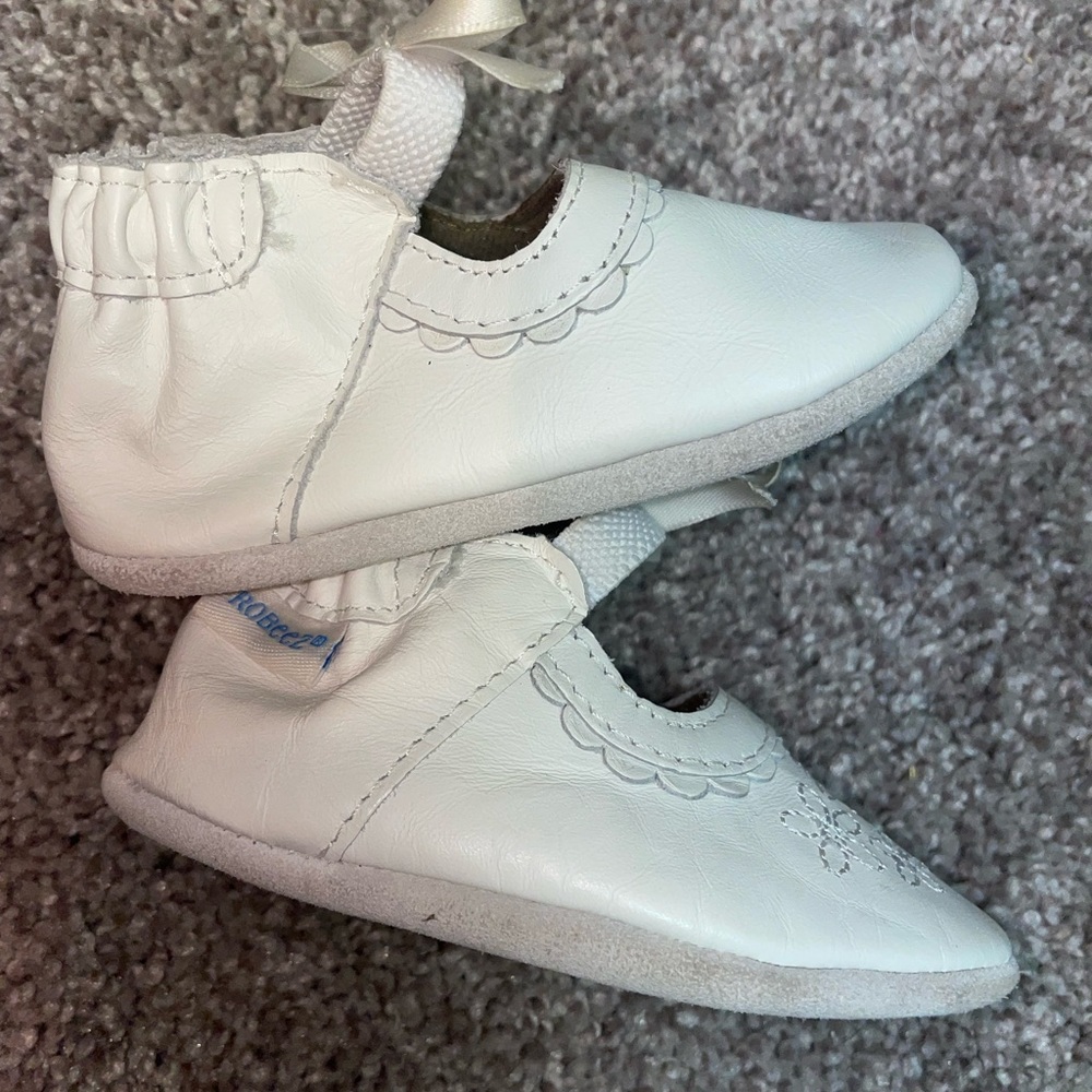 Robeez baby shoes 0-6 months